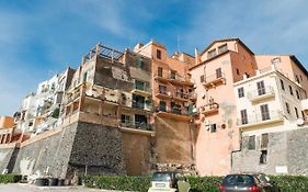 Little Medieval House Nettuno