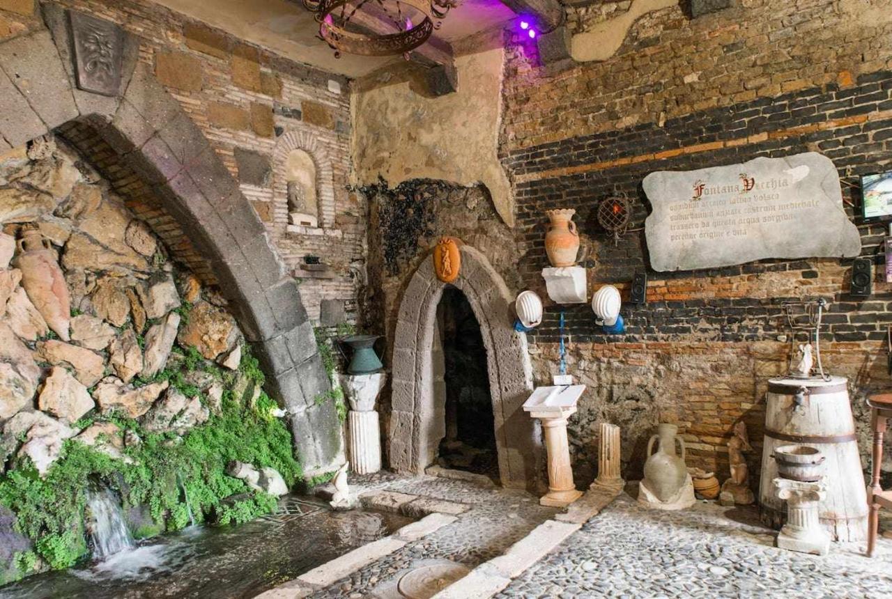 Little Medieval House Неттуно Экстерьер фото