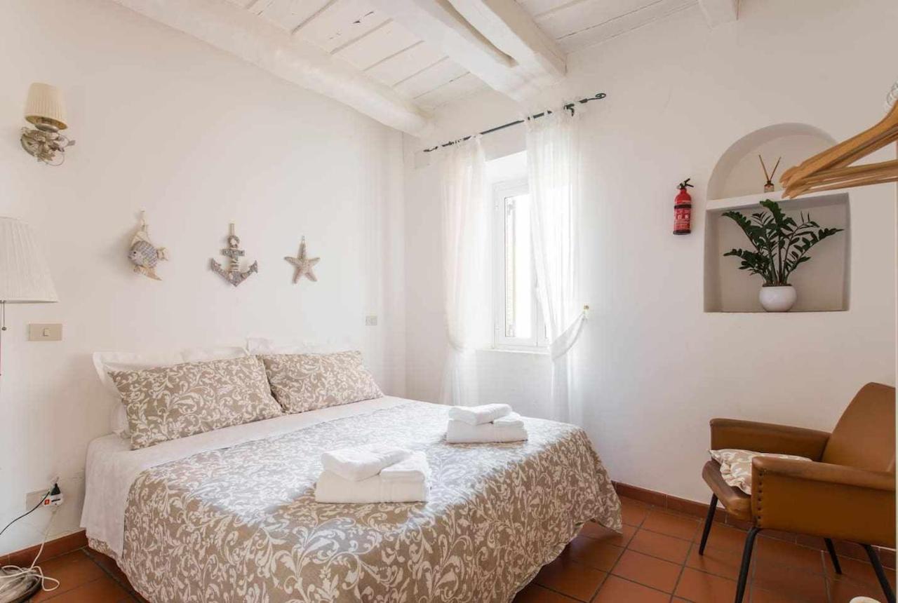 Little Medieval House Неттуно Экстерьер фото