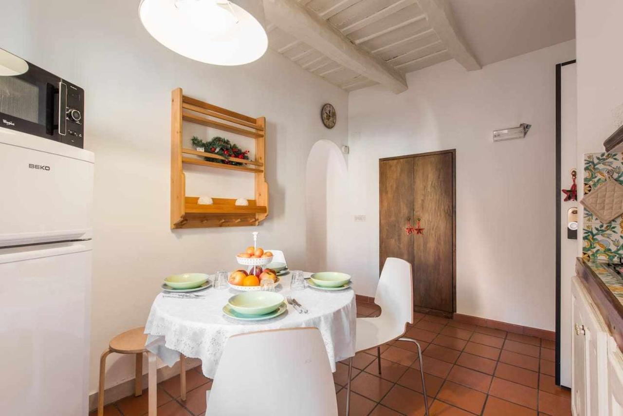 Little Medieval House Неттуно Экстерьер фото